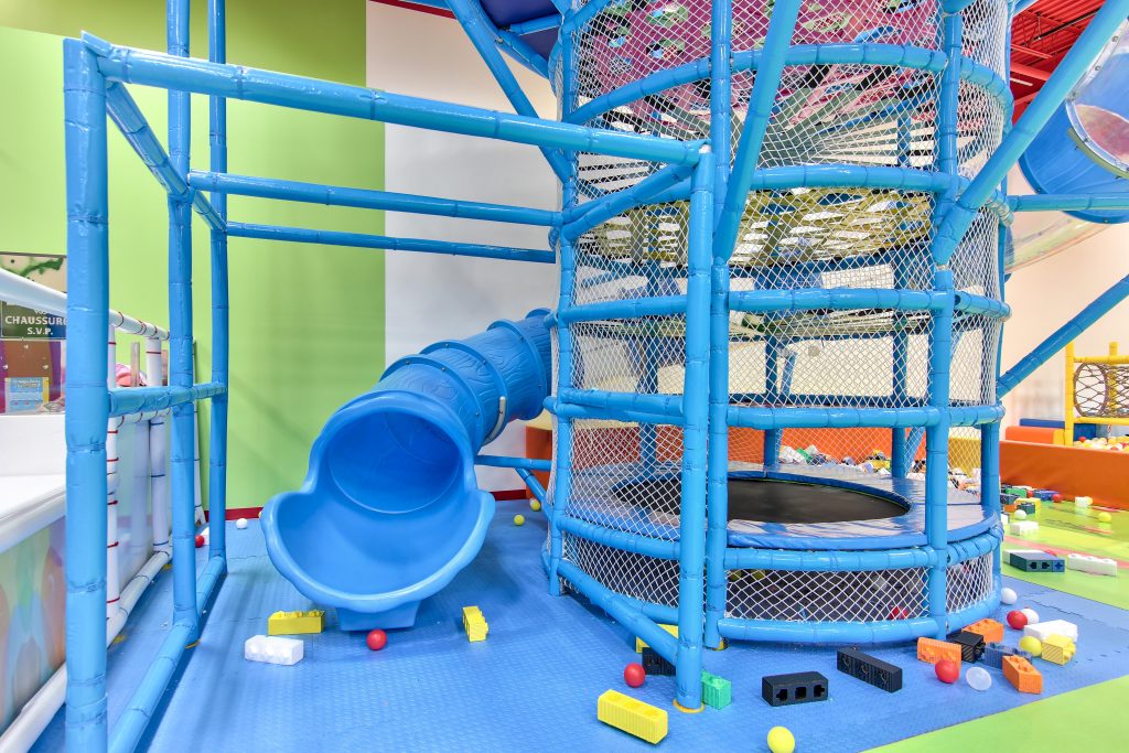 Glissades, Modules de jeux, parcours ninja pour enfant , activité intérieur ,piscine à balles